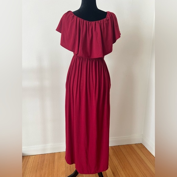 Elegant Burgundy Off-Shoulder Smocked Waist Ruffle Maxi Dress With Pockets Sz S - Picture 2 of 10